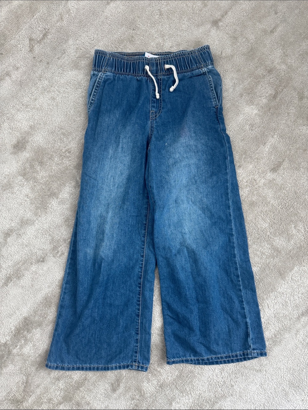 Old navy high rise baggy size 8 jeans